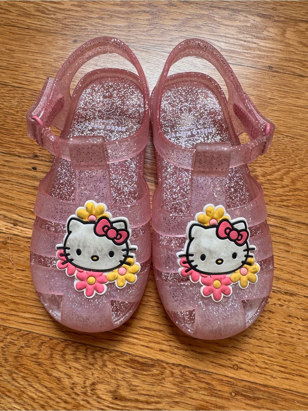 Hello Kitty size 8 kids toddler jelly sandals Pink Glitter velcrow closure